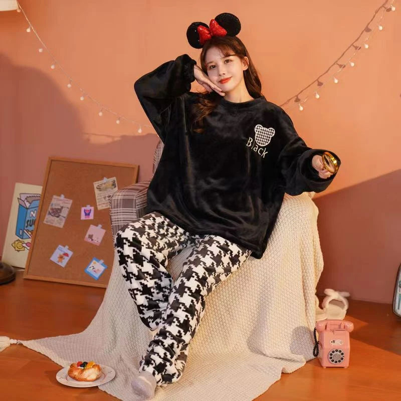 Women’s Fleece Pajama Set with Plaid Pants and Long-Sleeve Top