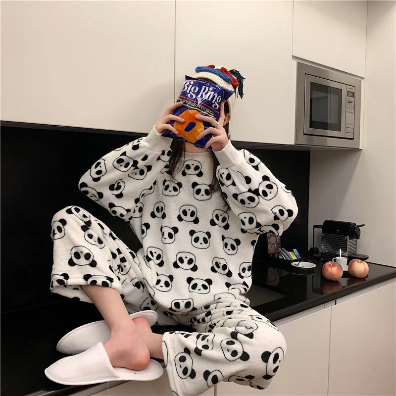 Women’s Fleece Pajama Set with Plaid Pants and Long-Sleeve Top