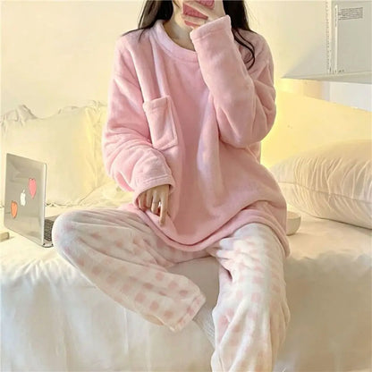 Women’s Fleece Pajama Set with Plaid Pants and Long-Sleeve Top